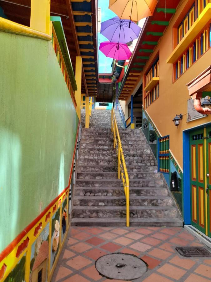 El Paraiso Paisa 5 Minutos Del Malecon Parqueadero Privado A Guatapé 外观 照片