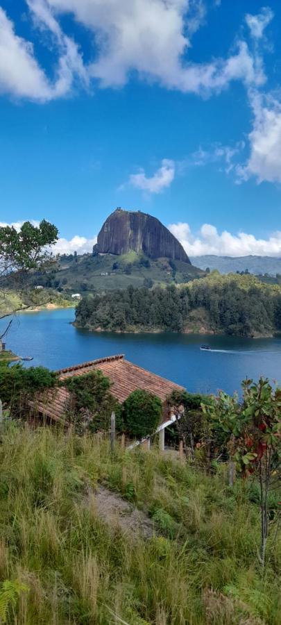 El Paraiso Paisa 5 Minutos Del Malecon Parqueadero Privado A Guatapé 外观 照片