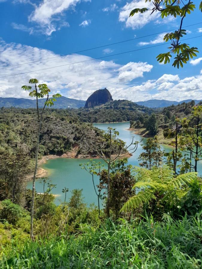 El Paraiso Paisa 5 Minutos Del Malecon Parqueadero Privado A Guatapé 外观 照片
